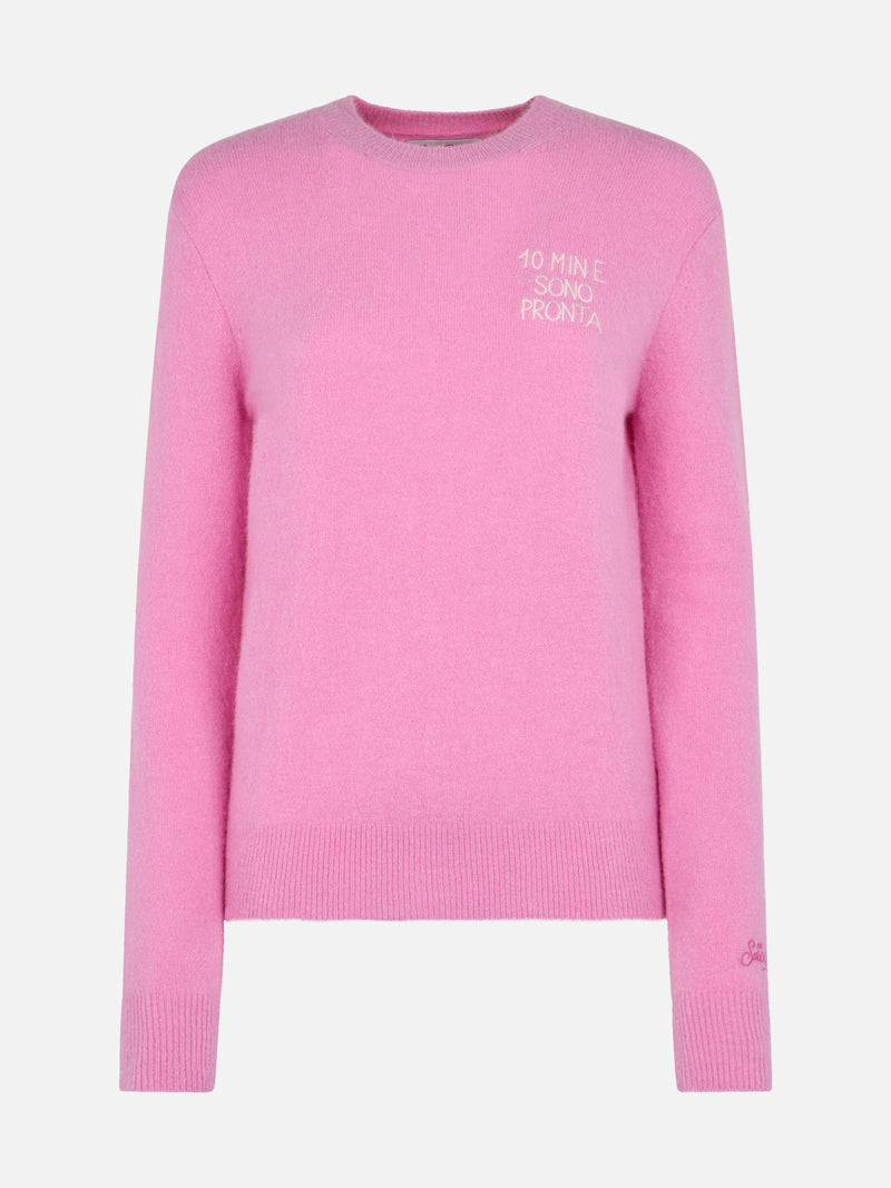 Woman pink sweater New Queen with 10 min e sono pronta embroidery