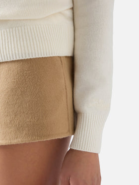 Pull en maille à col rond New Queen blanc cassé avec imprimé Country Woman 