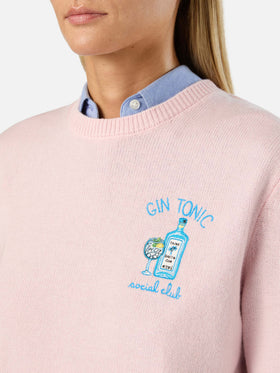 Rosa Queen Rundhalspullover aus Woll- und Kaschmirmischung mit Gin Tonic Social Club-Stickerei 