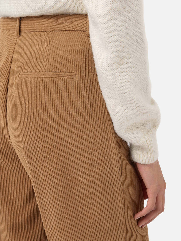 Pantalon Rebella à jambe large en velours côtelé camel brun 