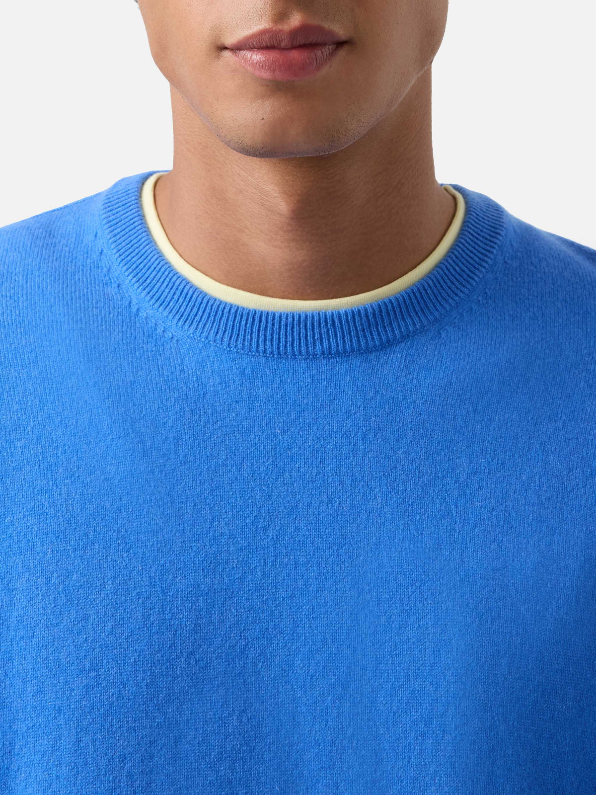 Crewneck Regent aus leuchtendem blue Kaschmir 