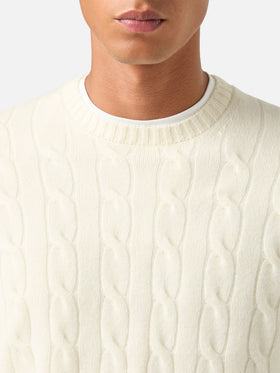 Pull col rond Regent en laine off white avec maille torsadée 