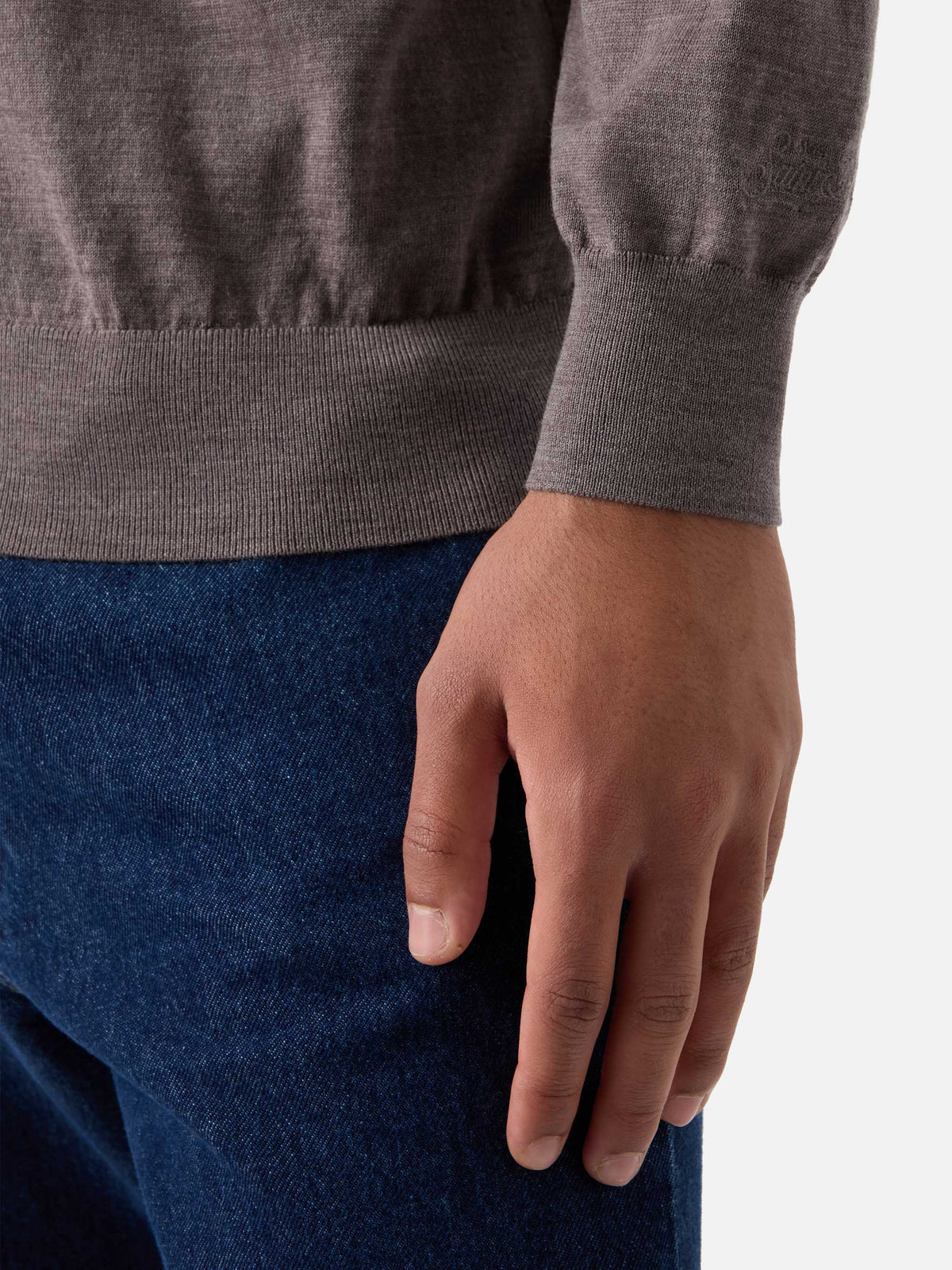 Rundhals-Regent aus camel Merino 