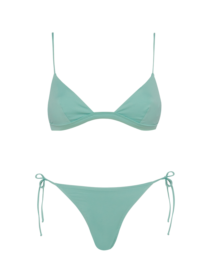 Klassische Badehose „Marielle“ in Salbeigrün – Triangel-Oberteil „Rylie“ in Salbeigrün