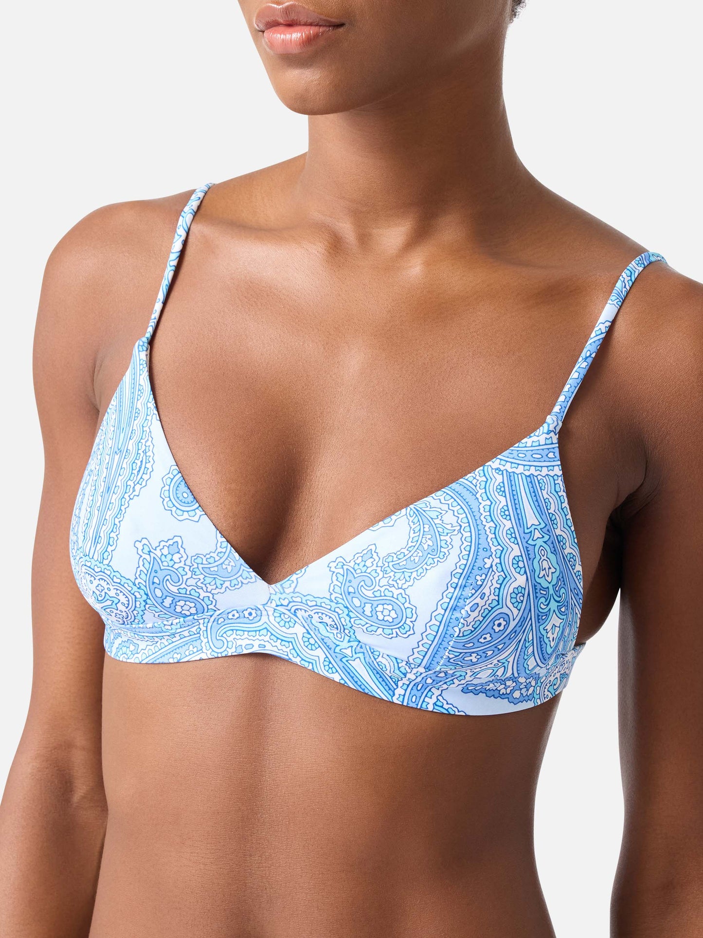 Top de bikini triangular Rylie con estampado paisley 