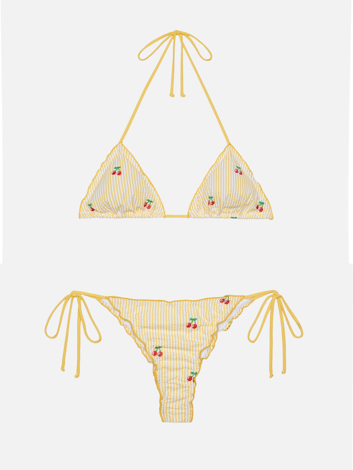 Freche Badehose aus Seersucker „Miami“ mit Streifenmuster und Kirschstickerei – Triangel-Top aus Seersucker „Sagittarius“ mit Streifenmuster und Kirschstickerei