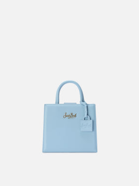 Strukturierte Shop Mini Bag aus hellblauem Glattleder mit Metallanhänger 