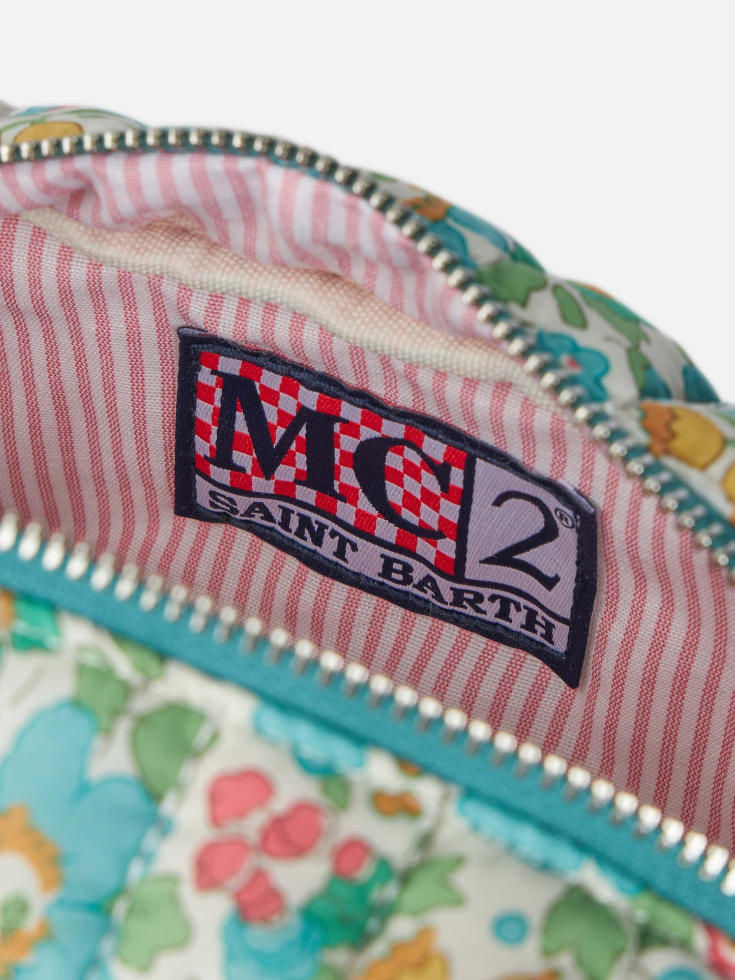 Betsy patch quilted Soft Pouch | FABRIQUÉ AVEC DU TISSU LIBERTY 