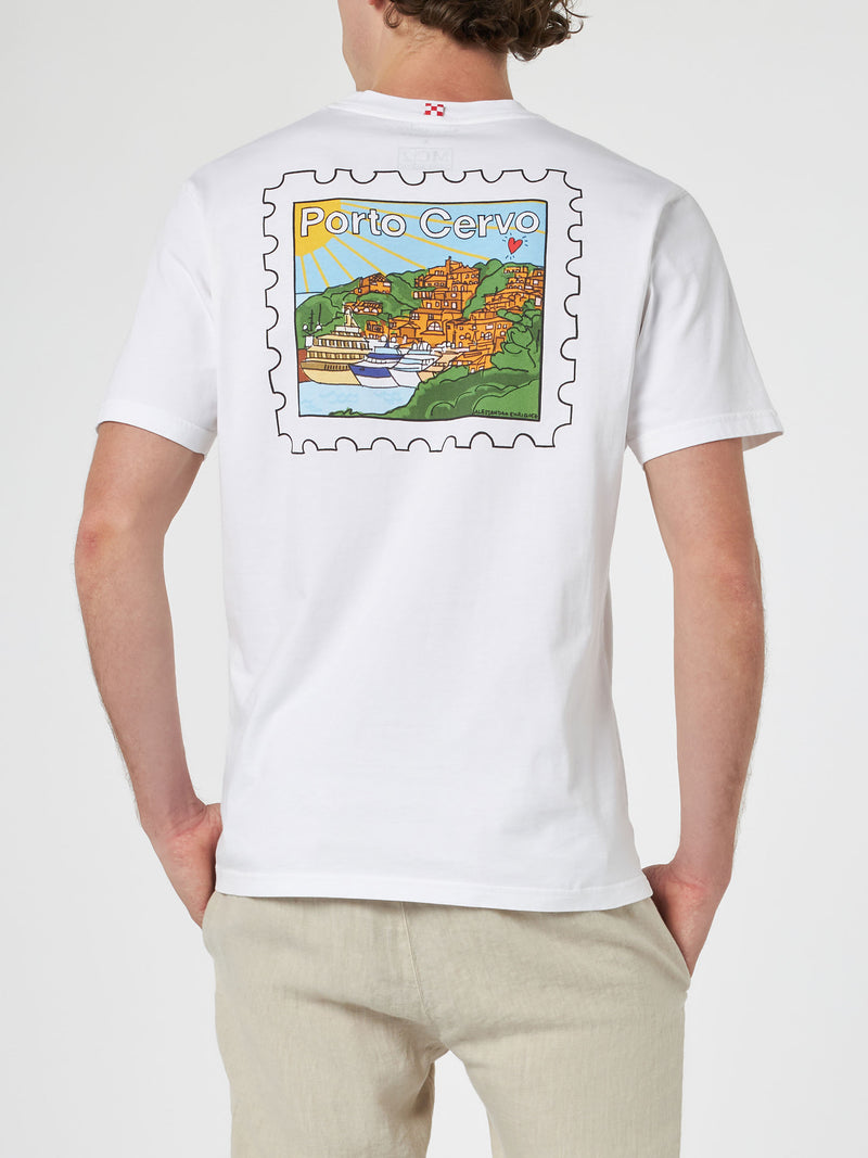 Herren-T-Shirt aus Baumwolle mit Porto Cervo-Postkartendruck auf Vorder- und Rückseite | ALESSANDRO ENRIQUEZ SONDERAUSGABE