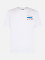 Herren-T-Shirt aus Baumwolle mit der Stickerei „Me ne vado in un lambo“ und dem Aufdruck „Car Placed“.