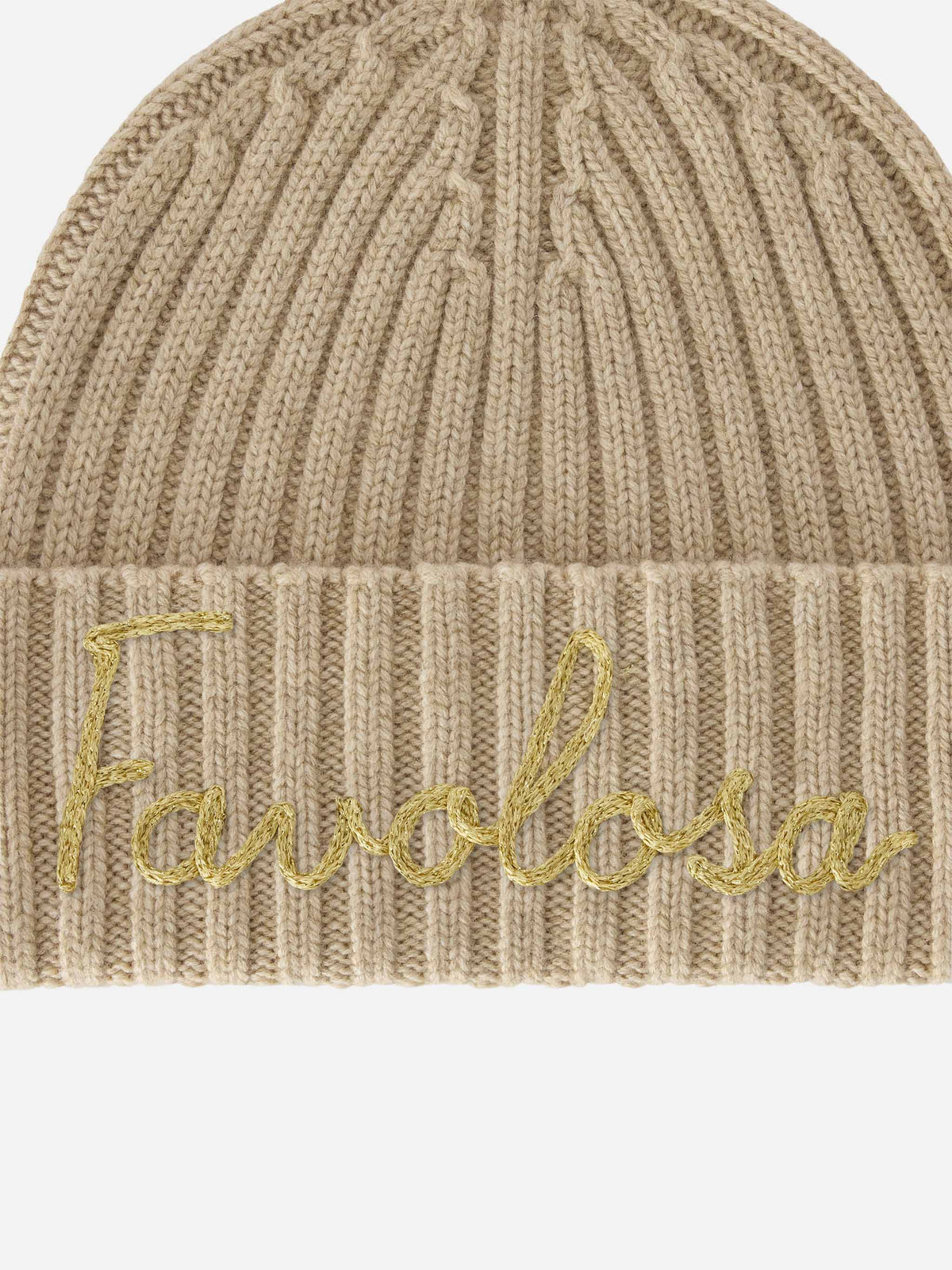 Berretto Wengen beige con ricamo Favolosa