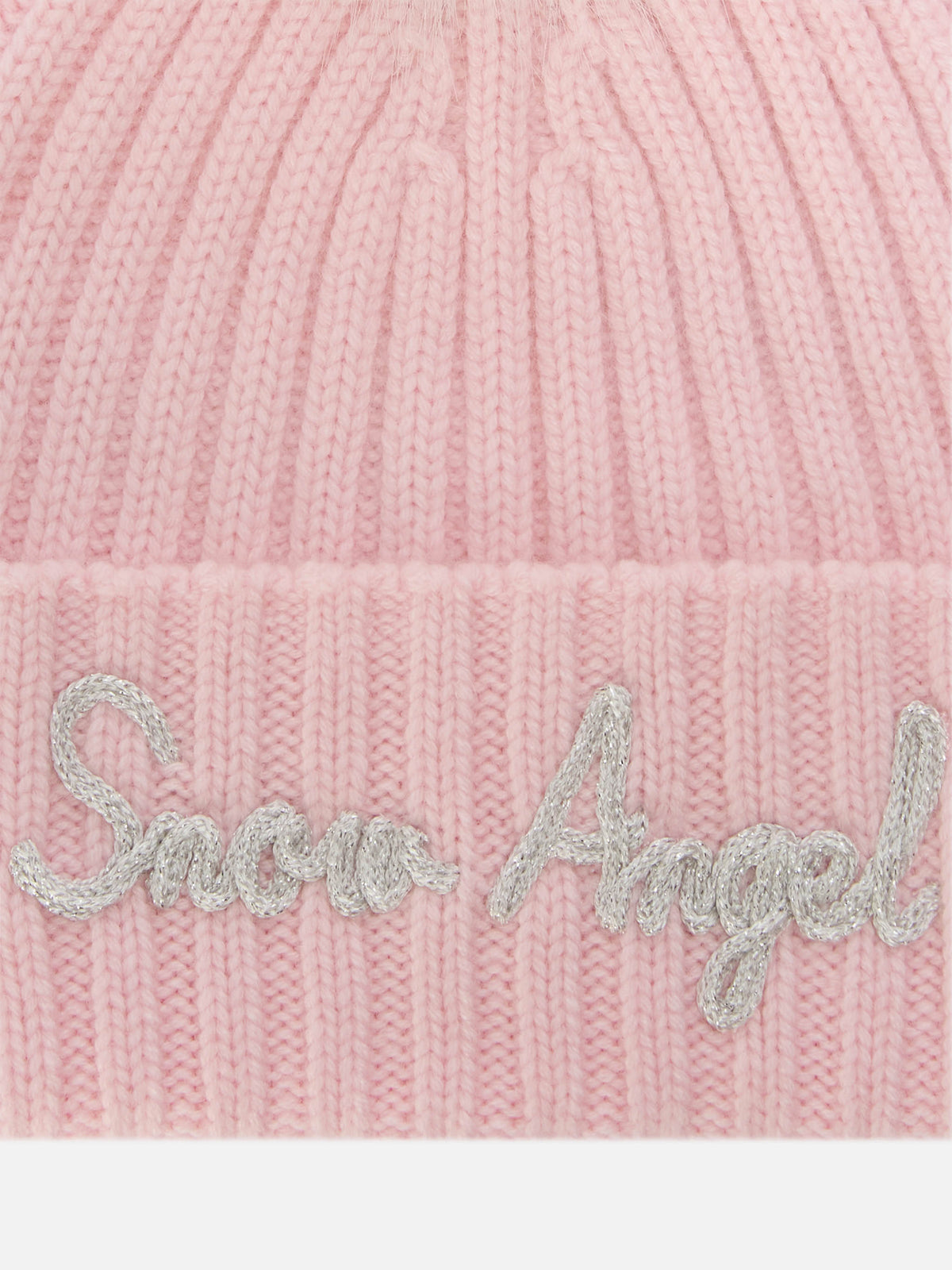Bonnet Wengen rose avec pompon et broderie Snow Angel 