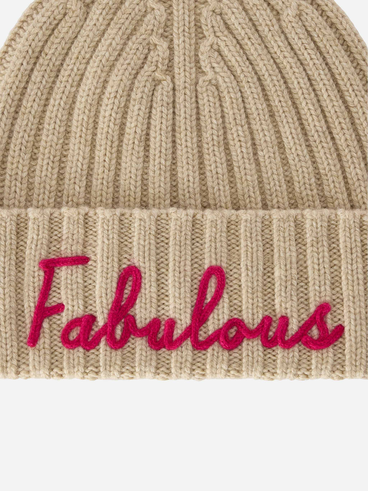 Bonnet Wengen beige avec broderie Fabulous 