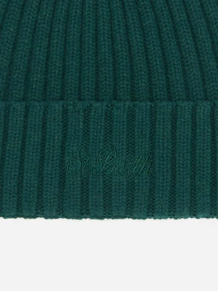 Wengen beanie in British green wool with St. Barth embroidery on the turn-up