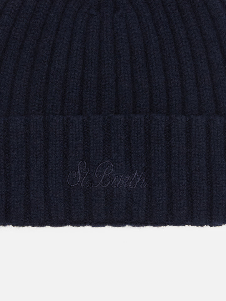 Wengen beanie in navy blue with St. Barth embroidery on the turn-up