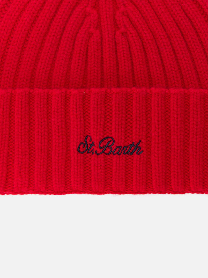 Wengen beanie in red wool with St. Barth embroidery on the turn-up