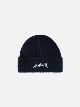 Marineblaues Wengen Kaschmir-Beanie mit St. Moritz-Stickerei | Special edition 
