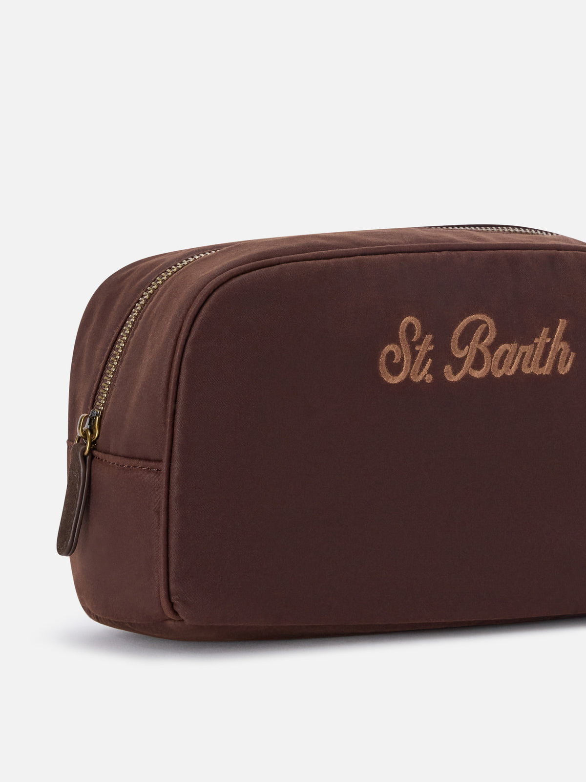 Brown Westwood waxed beauty case with logo embroidery