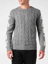 Man grey heavyweight cable knit sweater Bergen