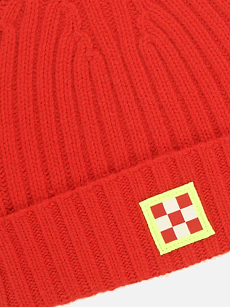 Cappello rosso in misto cashmere con patch check