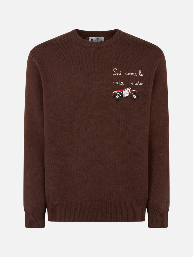 Man crewneck sweater with Sei Come la mia Moto embroidery