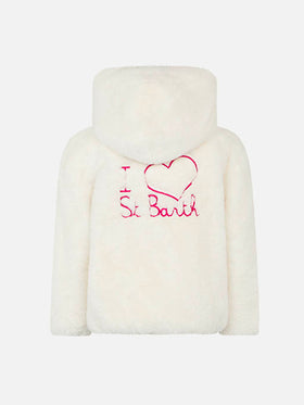 Giacca bianca da bambina con tessuto furry e con ricamo I Love St. Barth