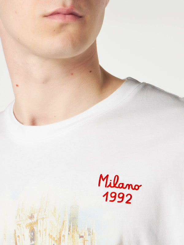 Herren-T-Shirt aus Baumwolle mit Aufdruck „Milano Moto 1992“.