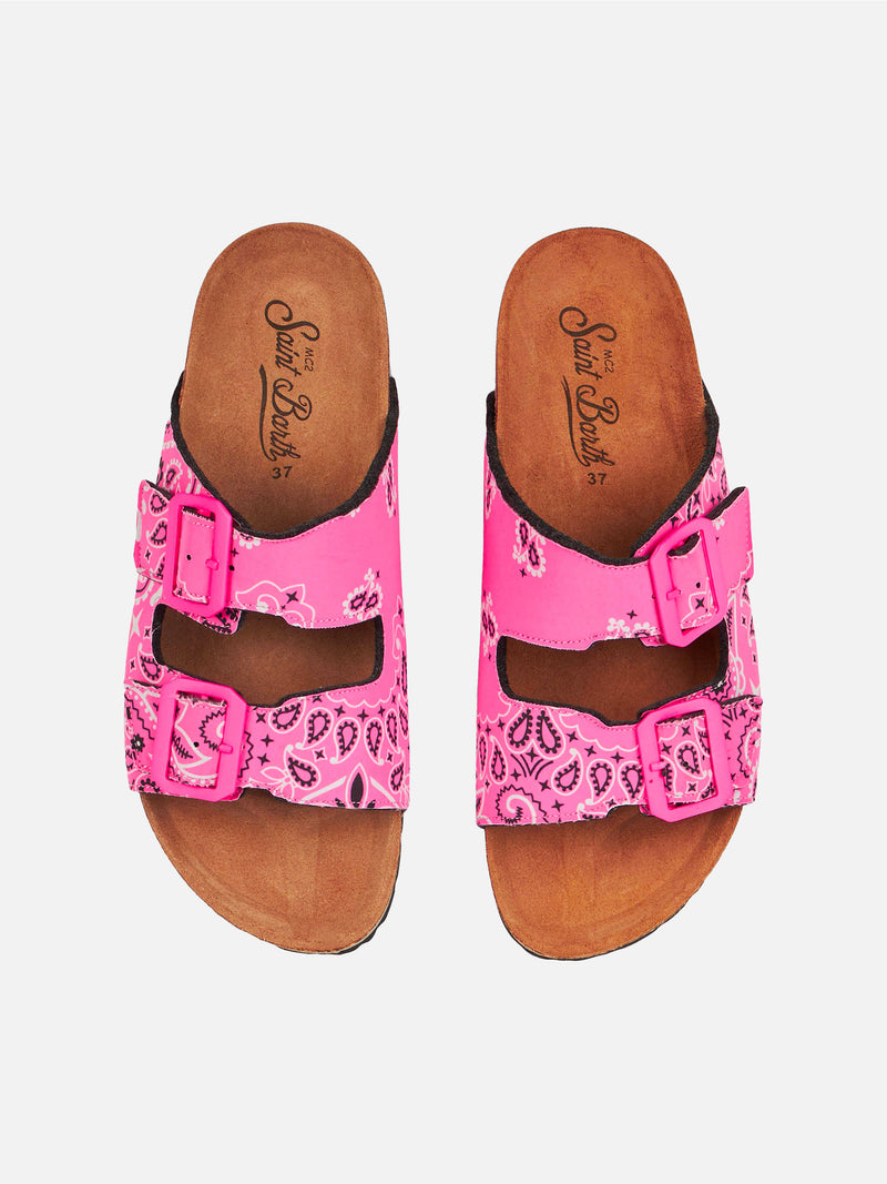 Woman sandals with pink bandanna print