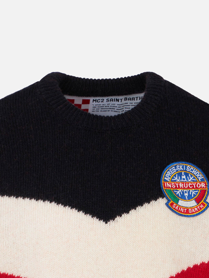Maglione da bambino rosso e blu con patch