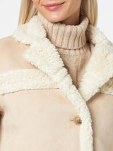 Kurze Damenjacke im Shearling-Stil