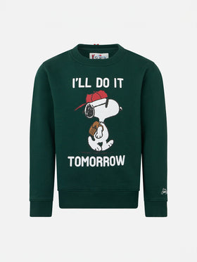 Boy crewneck green sweatshirt with Snoopy print | SNOOPY PEANUTS™ SPECIAL EDITION - MC2 Saint Barth