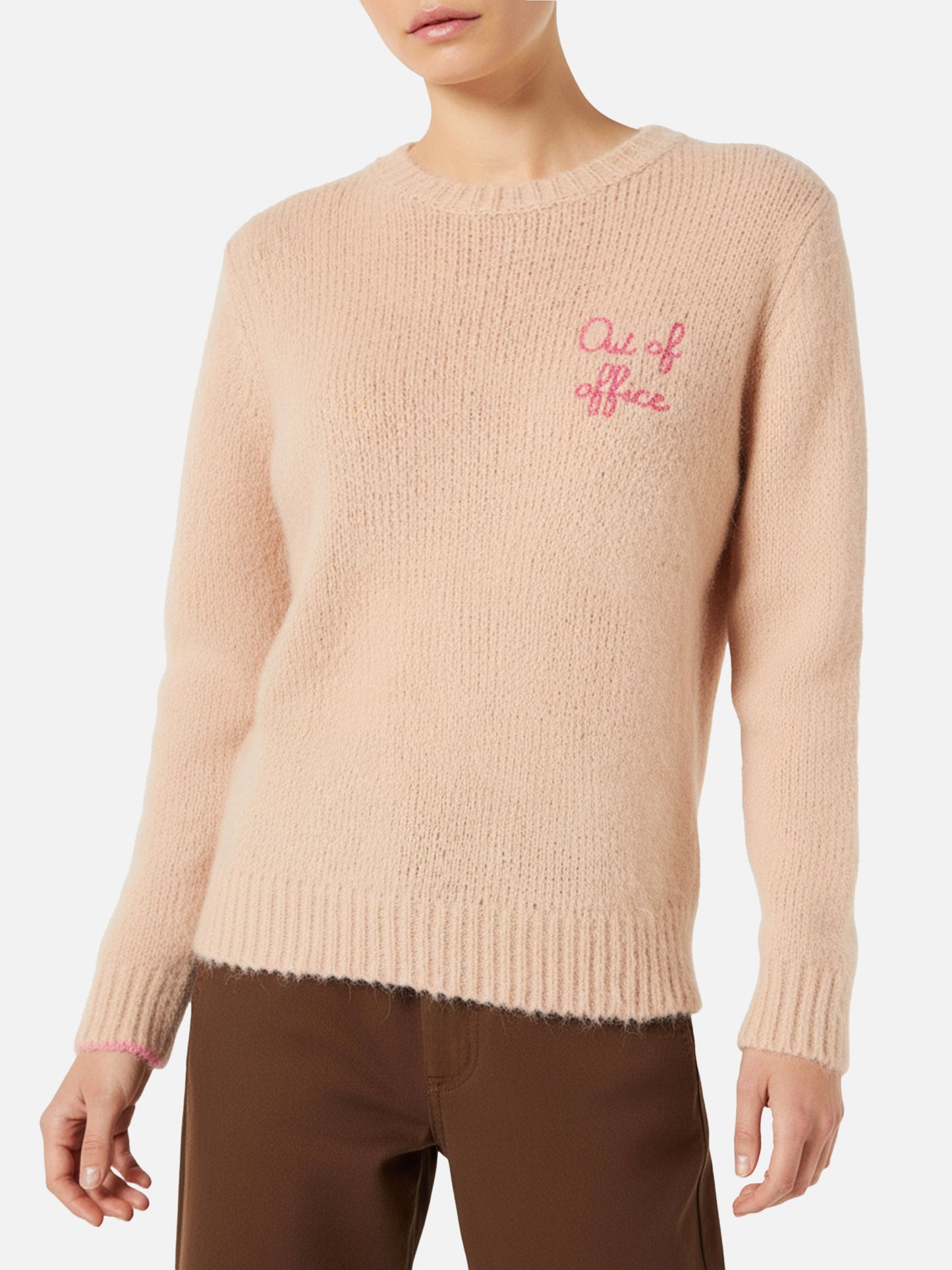 Maglione da donna beige garzato con ricamo