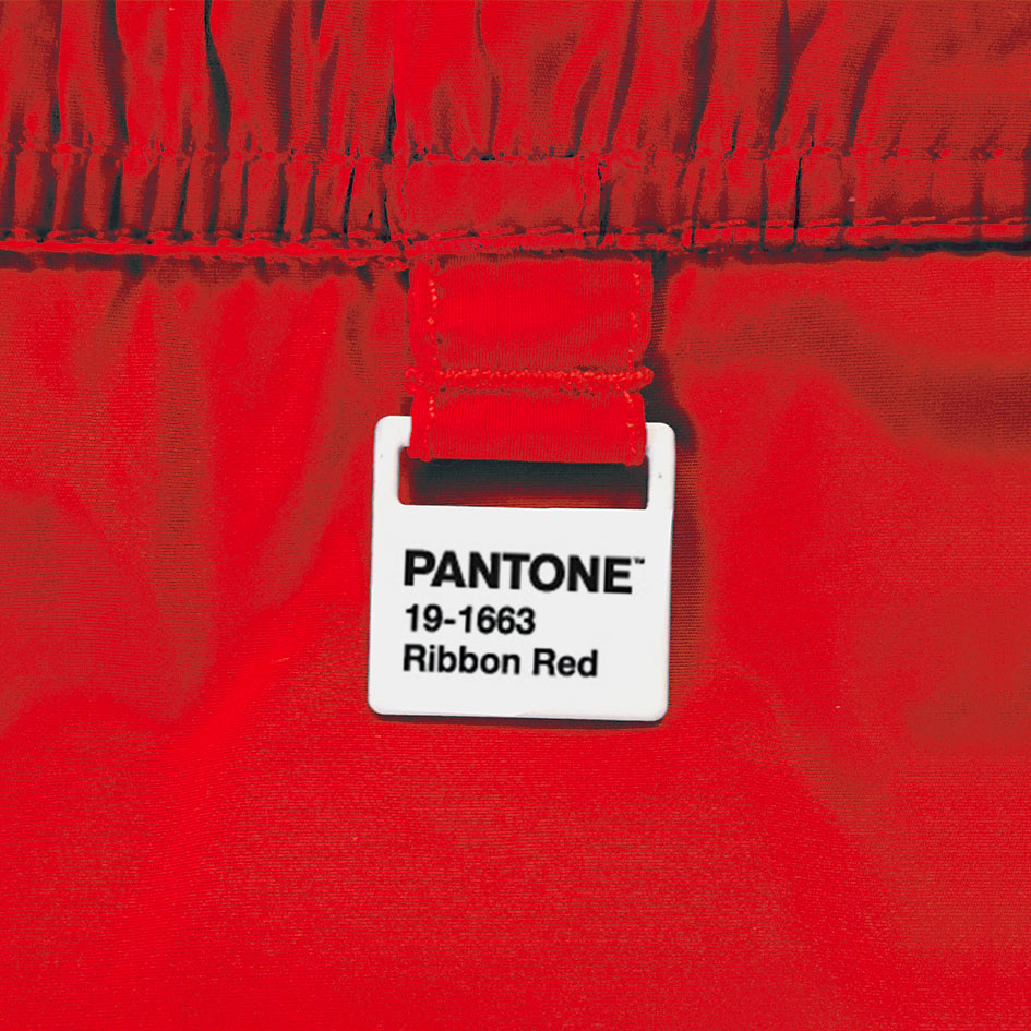Badeshorts für Jungen aus rotem, hellem Stoff | Pantone® Sonderausgabe