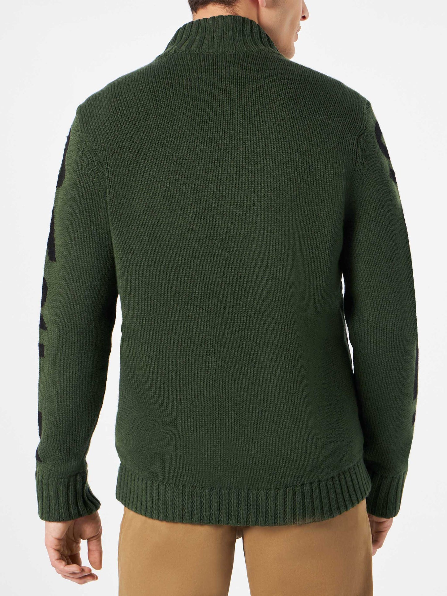 Man military green padded jacket