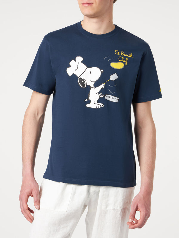 Herren-T-Shirt aus Baumwolle mit „Chef Snoopy“-Aufdruck | SNOOPY – PEANUTS™ SONDEREDITION