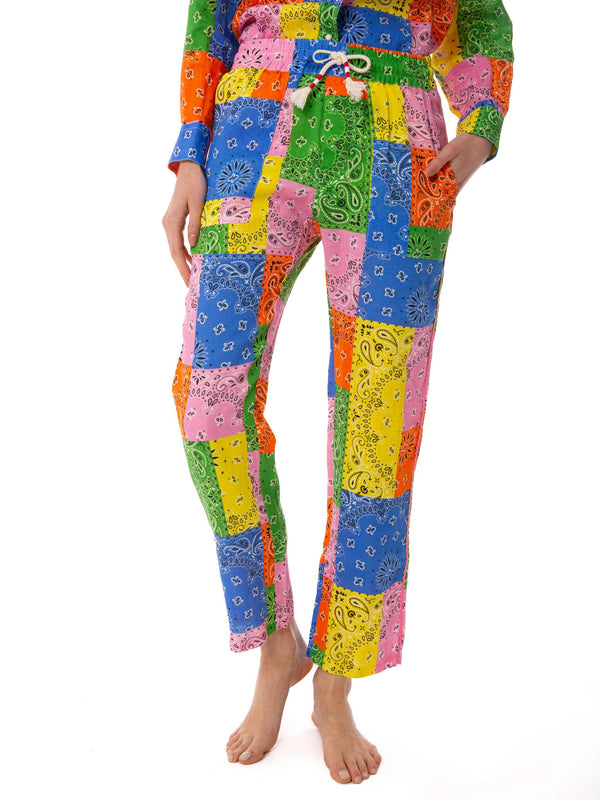Damenhose aus Leinen mit mehrfarbigem Bandana-Print