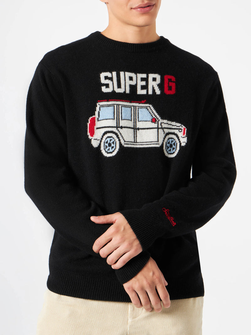 Man black sweater with Super G print