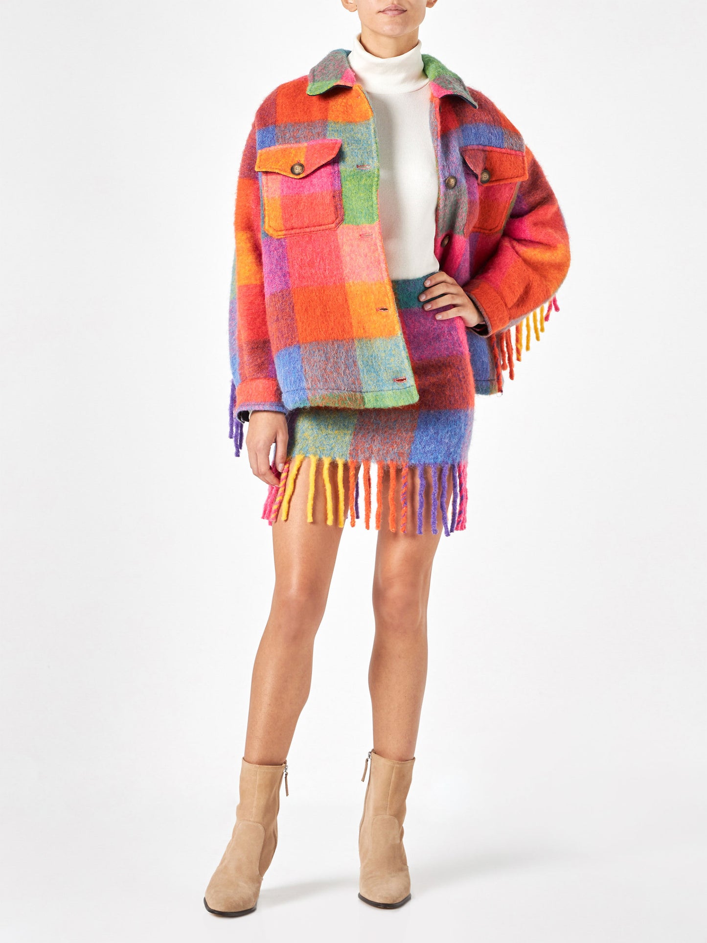 Woman skirt with fringes