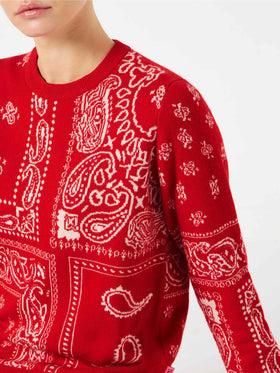 Damenpullover mit rotem Bandana-Jacquard