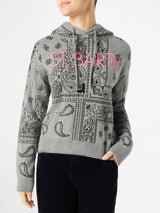 Woman cropped knit hoodie with bandanna print